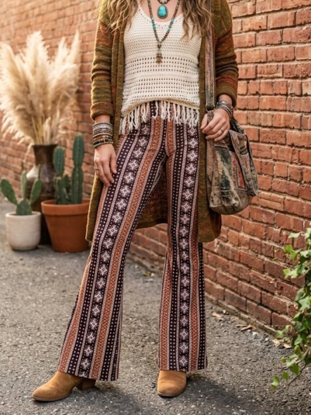 No Boundaries Juniors L Boho Flare Pants 70s Geometric Print Bell Bottoms